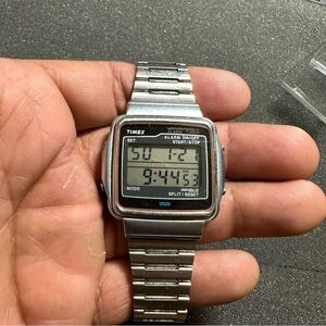 Vintage Timex FA Cell Mens Digital Alarm Chrono Silver Tone Quartz Watch Working
